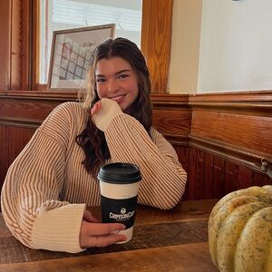 Meet your Posher, Mallory